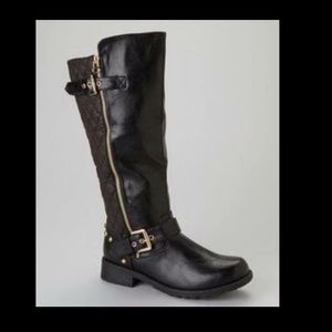 NIB Black & Gold Quilted Flat Boots from Etiquette